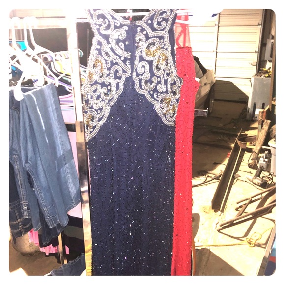 Long straight sequined prom dresses - Picture 1 of 8